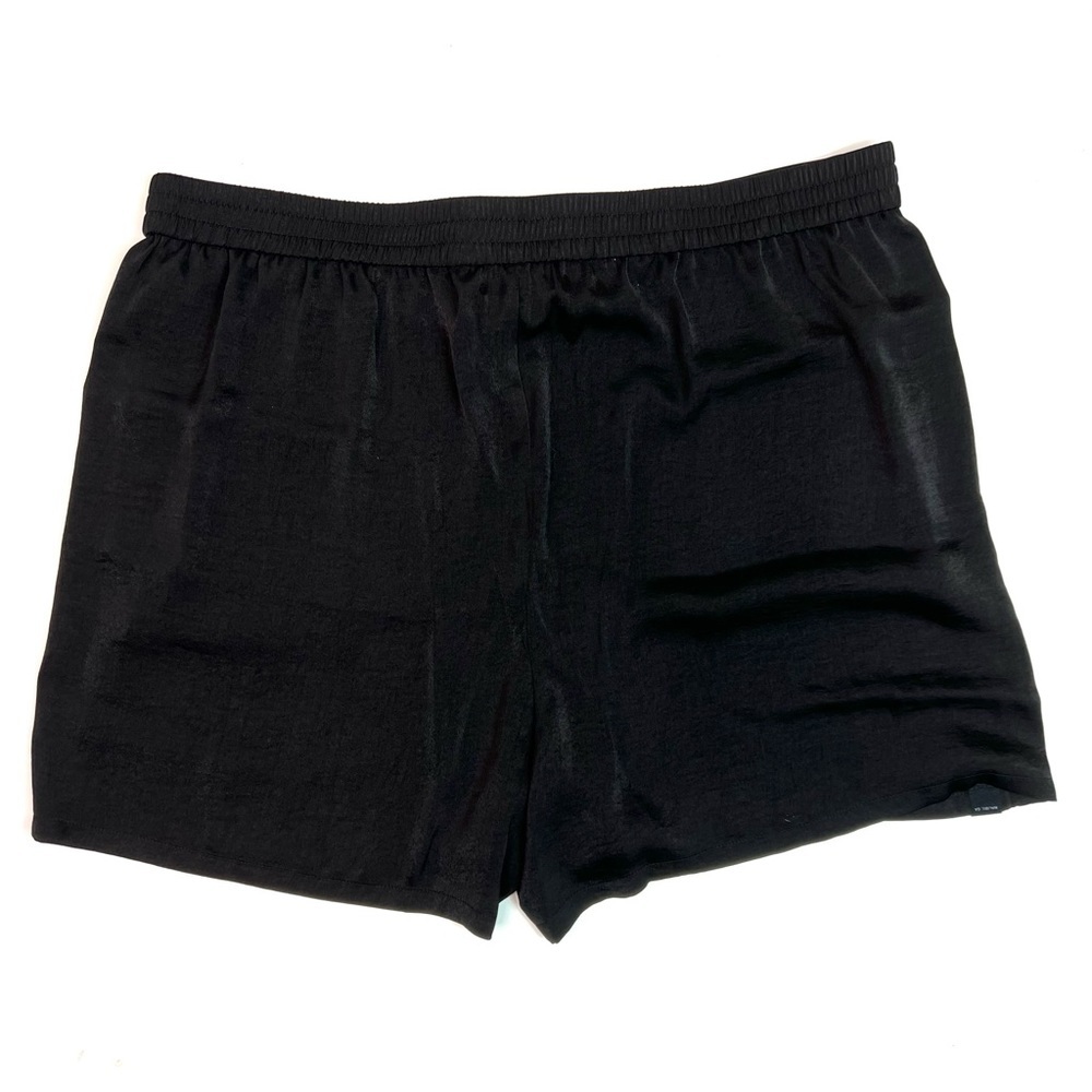 NWOT Barefoot Dreams Satin Pajama Shorts Black Size Large - Picture 6 of 11